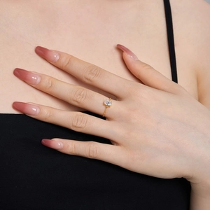 Elegant gold chain ring for women with oval zircon stone set in minimalist 925 silver