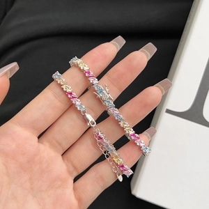 Bracelet tennis en argent S925 avec zircons colorés de coupe baguette arc-en-ciel