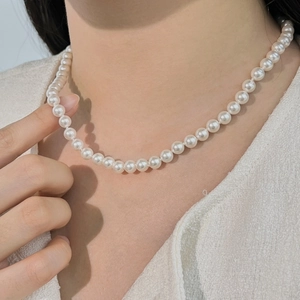 Elegante S925 Sterling Silber handgefertigte Süßwasserperlenkette für Damen am Hals