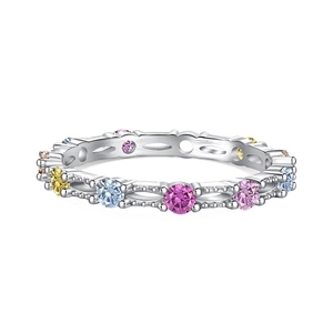 Bague élégante en argent sterling S925 avec zircons colorés et bords au design tissé