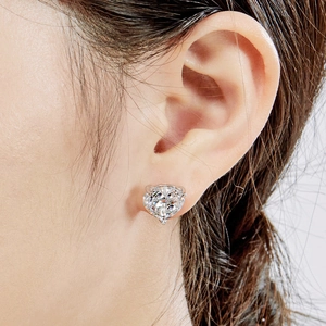 Elegant S925 sterling silver heart stud earrings with ice flower cut pink gemstone