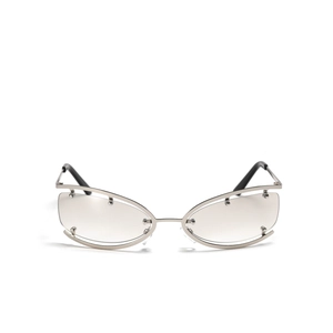 Occhiali da sole cat eye futuristici Y2K con montatura in metallo argento e lenti grigie