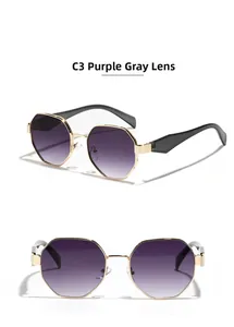 Vue détaillée de lunettes soleil polygonales en métal avec verres dégradés violets