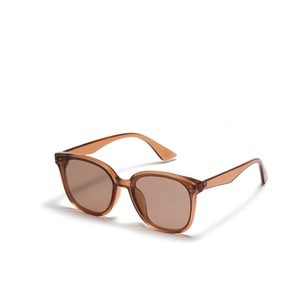 Stylish square tortoise shell sunglasses for women with brown lenses and cat-eye frame