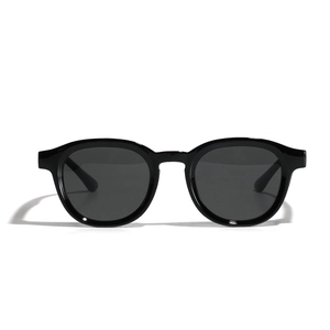 Lunettes de soleil classiques rondes à monture noire et verres gris foncé mixtes