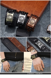 Detail eines Wikinger Lederarmbands mit Bärentatze Metallplatte und Webkante
