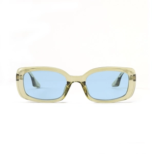 Retro Sonnenbrille mit kleinem quadratischem Rahmen, hellblauen Gläsern und olivgrünem Gestell