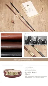 Détail du bracelet en cuir de vachette tressé double épaisseur avec breloque faith bronze