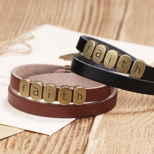 Bracelet en cuir tressé rétro avec perles Faith en bronze noir et marron