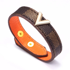 Classic checkered leather bracelet with golden V-shaped metal buckle and orange lining