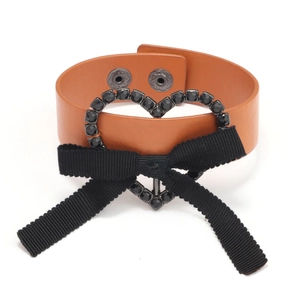 Bracelet en cuir PU marron avec cœur en strass noir, nœud et boutons-pression