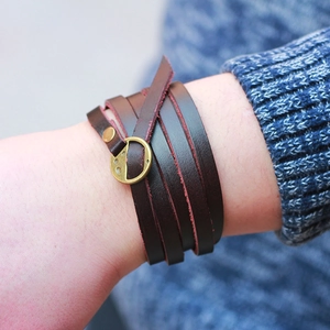 Retro multi-layer dark brown leather wrap bracelet with vintage bronze D-ring buckles