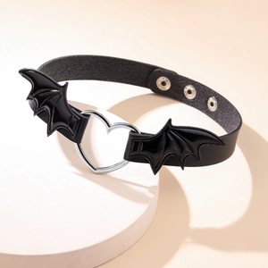 Gothic Punk PU Δερμάτινο Choker Κολιέ Καρδιά Φτερά Νυχτερίδας Ρυθμιζόμενο Κόσμημα Βαμπίρ για Γυναίκες Halloween Party