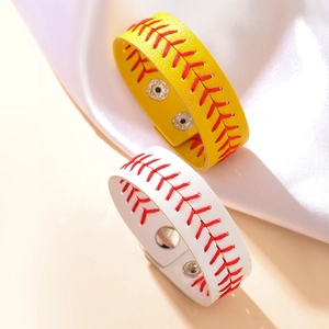 Handgefertigte Lederarmbänder mit Baseball-Naht in Gelb und Weiß mit Metallverschluss