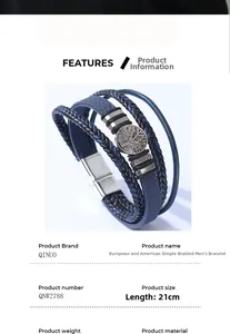 Vue macro du bracelet multicouche en cuir tressé bleu avec breloque arbre de vie