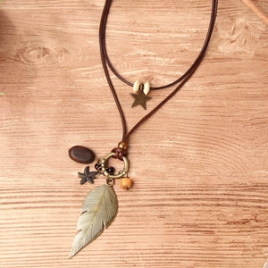 Retro Bohemian Double Layer Feather Pendant Necklace Vintage Alloy Leaf Star Sea Star Long Sweater Chain For Unisex Jewelry