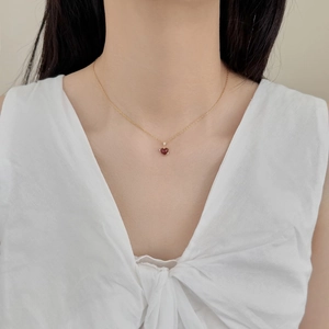Elegant S925 sterling silver gold necklace with red heart agate pendant and small diamond