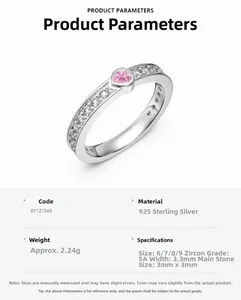 Détail de bague en argent sterling S925 avec zircons roses en forme de cœur 5A