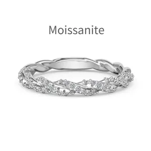 Anello ritorto in argento sterling S925 con moissanite e pavé di diamanti lucenti