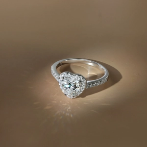 Bague de fiançailles cœur en argent sterling S925 avec moissanite étincelante