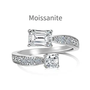 Anello in argento S925 con moissanite taglio smeraldo e princess design bypass