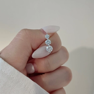 Three-stone S925 sterling silver stud earrings with sparkling moissanite cluster design
