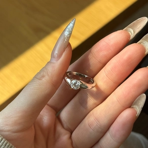 Macro view of S925 sterling silver ring featuring starry engraving and hallmark