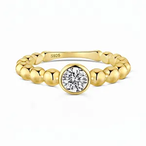 Bague en Argent Sterling S925 pour Femme Design de Bande de Perles Incrustée de Zirconia Rond Unique Bague de Bijoux de Mode Exquise Plaquée Or