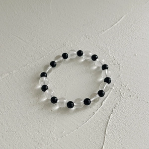 Elegant beaded bracelet with black onyx and clear white crystal beads for women