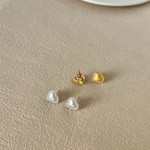 Minimalist S925 sterling silver heart earrings with brushed texture in gold and silver