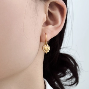 Exquisite S925 sterling silver gold heart dangle earrings with star motif and tiny zircon inlay