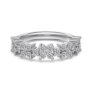 Bague en argent sterling S925 avec diamants en étoile et design élégant en grappe