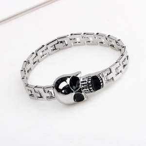 Gothic skull bracelet in polished stainless steel with geometric link chain design