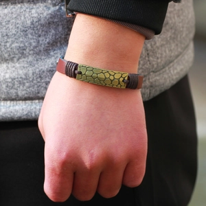Vintage anchor leather bracelet with embossed bronze metal plate and brown strap