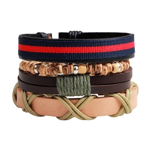 Ensemble de Bracelets en Cuir pour Hommes Vintage Bohémien Fait à la Main Tissé Bracelet en Tissu Perle de Bois Réglable Multicouche Bijoux