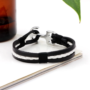 Bracelet rétro en cuir de vachette fait main avec boucle ancre argentée et multicouche