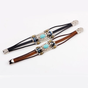 Retro multi-layer leather bracelet with turquoise stones and magnetic clasp for women