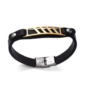 Bracciale da uomo in pelle nera con inserto in metallo dorato e chiusura in acciaio inox