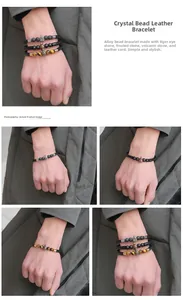 Herren Armband-Set mit Tigerauge-Perlen und Ritterhelm-Anhänger in Nahaufnahme