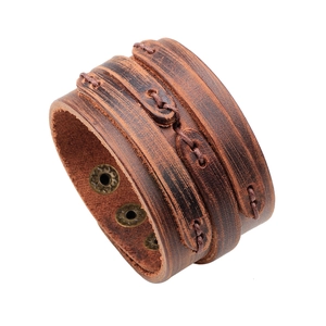 Bracelet large multicouche en cuir marron vintage avec coutures main et boutons pression