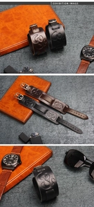 Détail du bracelet en cuir véritable avec symbole Sanskrit Om embossé et boucle en métal