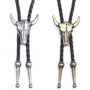 Vintage Bullenschädel Bolo-Krawatten in Silber und Bronze mit schwarzer geflochtener Kordel