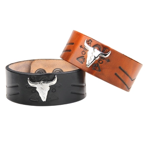 Western Punk Steer Skull Wide Leather Cuff Bracelet For Men Women Cow Head Alloy Charm Embossed Wristband Adjustable Jewelry