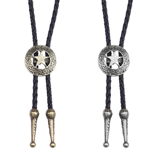 Vintage Bolo Tie Set mit gravierten Stern-Metallschiebern und geflochtener Lederkordel