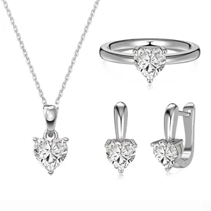 Set di Gioielli a Cuore in Argento Sterling 925 Francese Per Donna Delicato Set con Collana Anello Orecchini con Zirconia Intarsiata