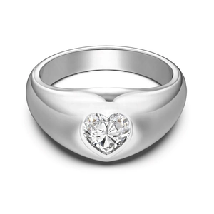 Polished S925 sterling silver ring featuring a bezel-set heart-shaped zircon stone