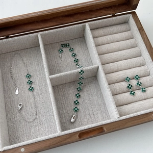 S925 sterling silver jewelry set with green clover pendants in a wooden gift box