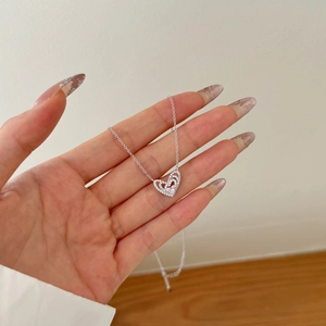 Collier cœur en argent 925 avec zircon rose et cristaux pour femme élégante