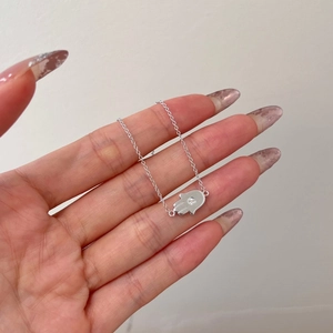 Elegant 925 sterling silver Hamsa Hand bracelet with sparkling cubic zirconia stone