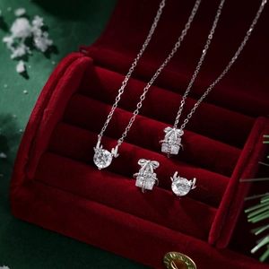 Exquisite S925 sterling silver Christmas deer antler and ribbon gift box jewelry set